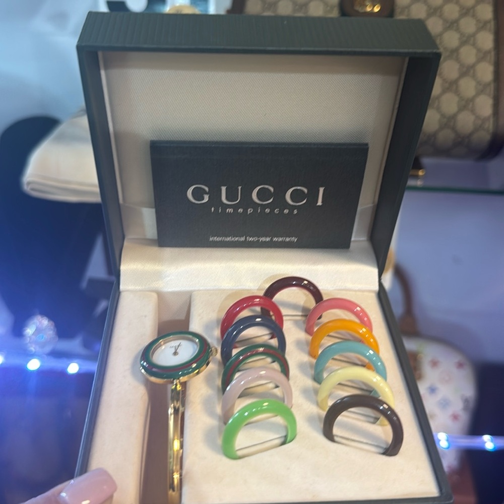 Pre Owned Authentic Gucci With 12 Bezels